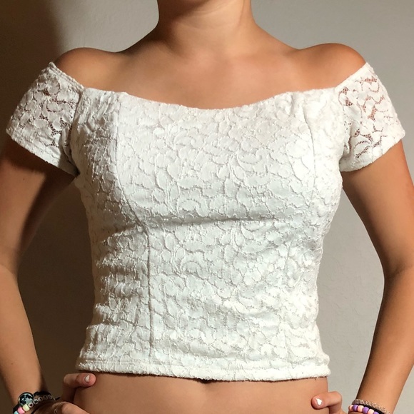 Lace top - Picture 3 of 3